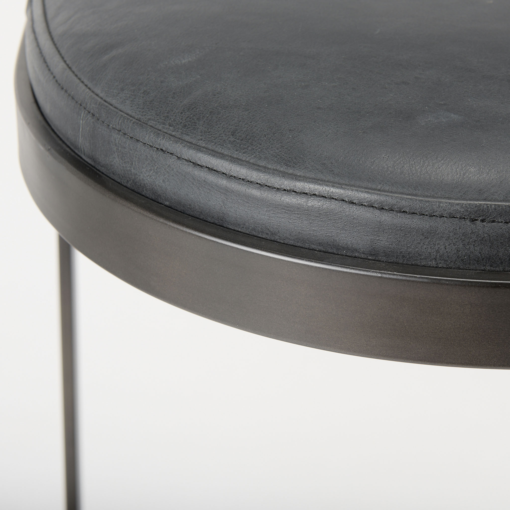 Tabouret de bar Tyler en cuir noir