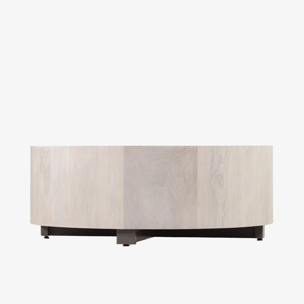 Table basse ronde Four Hands Hudson en noyer cendré