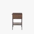 Table de chevet Four Hands Trey en Auburn Poplar