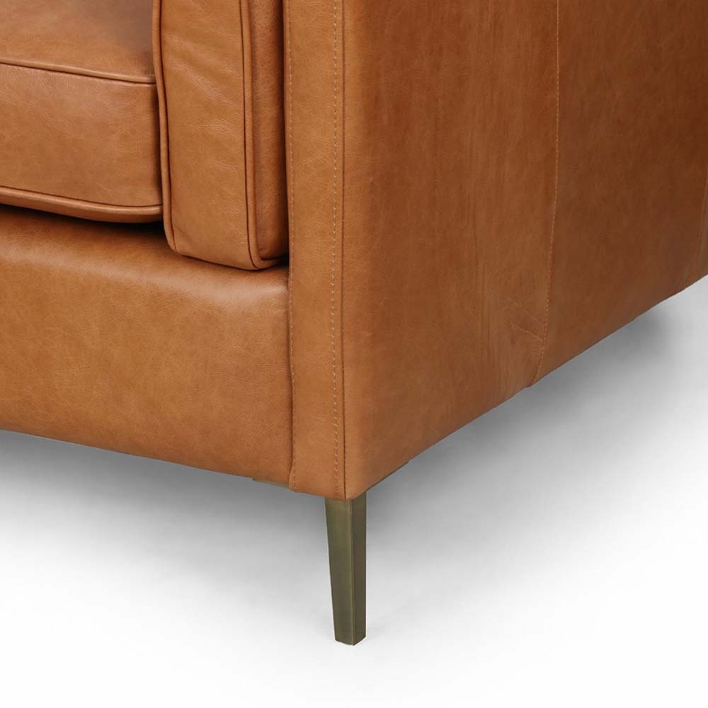 Canapé Emery Four Hands couleur caramel Sonoma