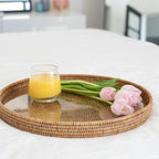 Plateau rond en rotin de 19 pouces avec insert en verre