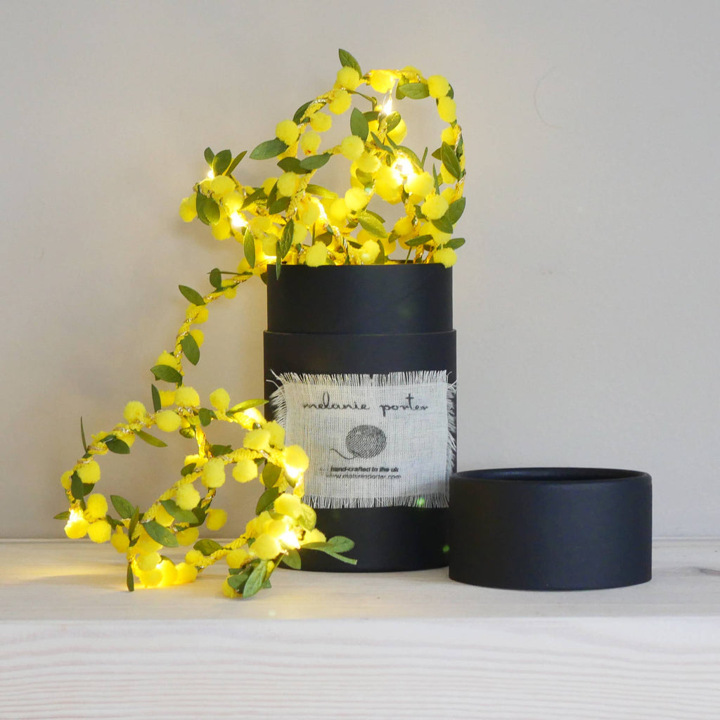 Guirlande lumineuse féérique jaune « Bouton de printemps »