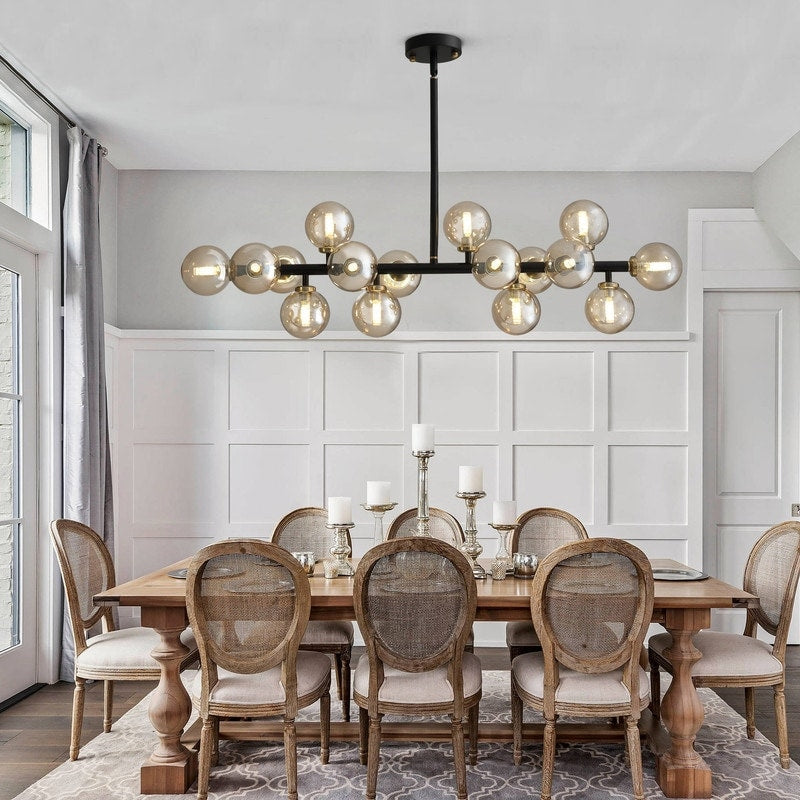 Lustre linéaire moderne du milieu du siècle de 101,6 cm (40 po), suspension Sputnik en laiton doré à 16 lumières avec globe en verre dépoli pour salle à manger