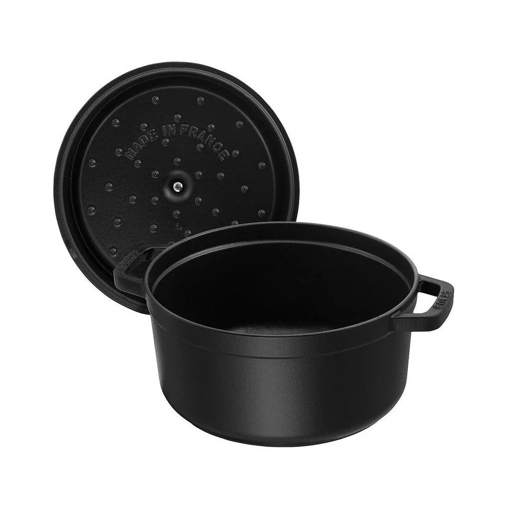 Cocotte ronde Staub de 7 pintes (environ 7,6 litres) en noir mat