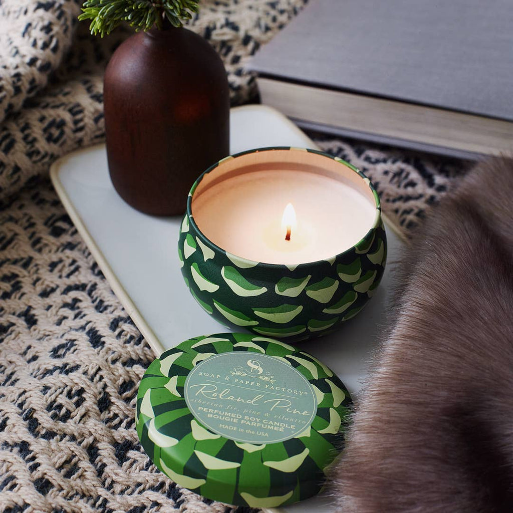 Bougie de soja Roland Pine en petite boîte