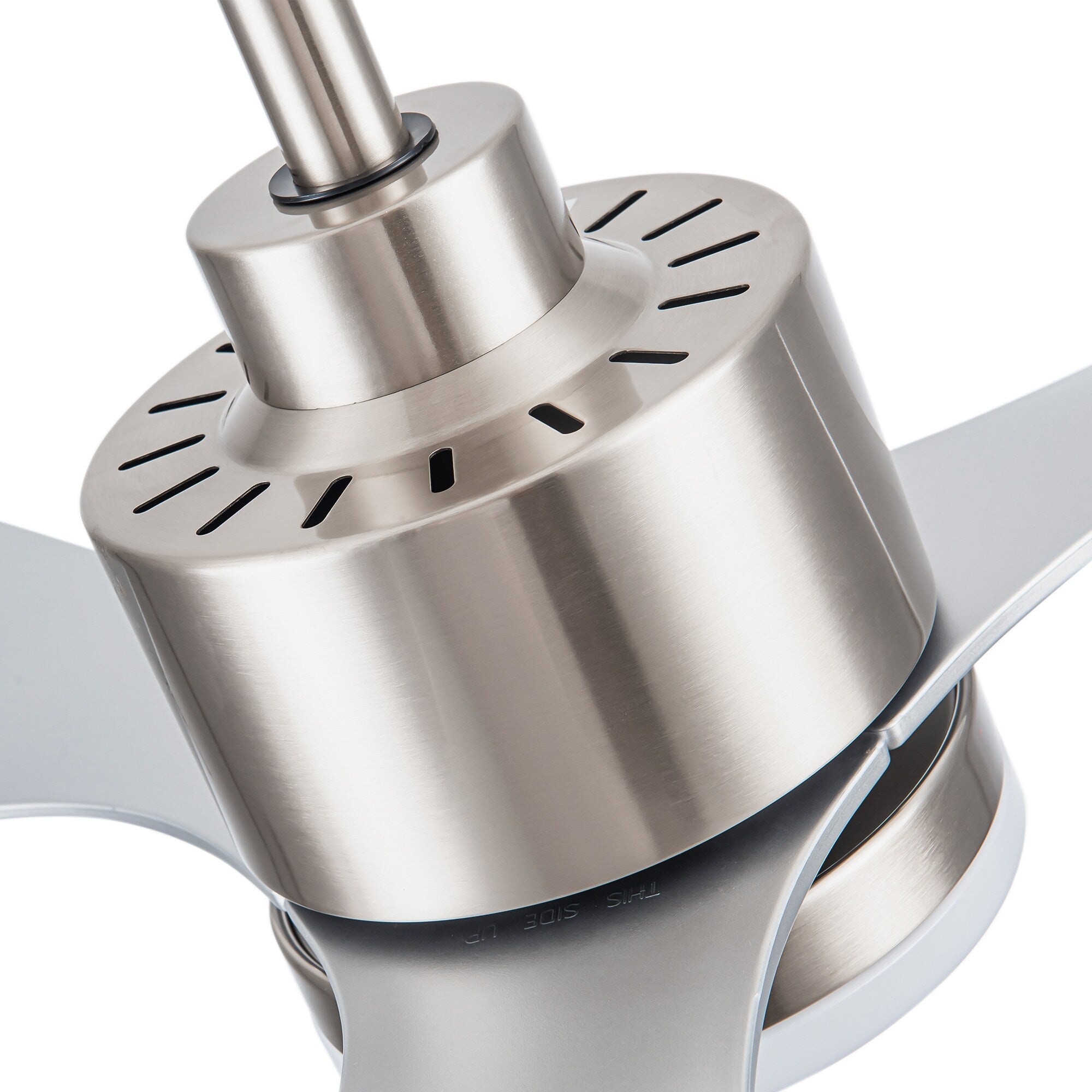 Ventilateur de plafond LED 52 pouces avec télécommande et éclairage (3 pales)