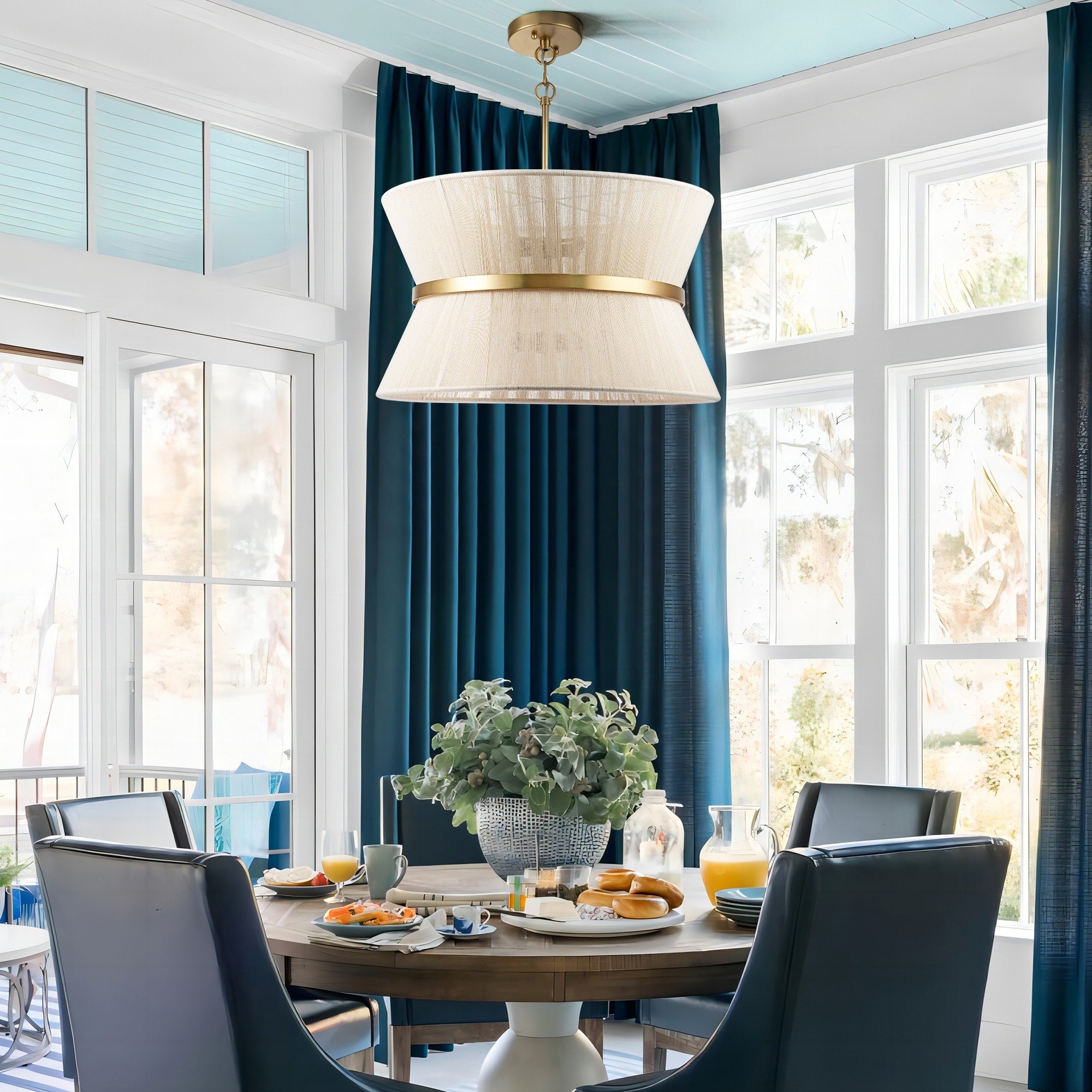 Lustre tambour moderne bohème à 8 lumières, grand modèle de 61 cm (24 pouces), en tissu tissé à la main, forme sablier, coloris or/noir, idéal pour salle à manger/salon.