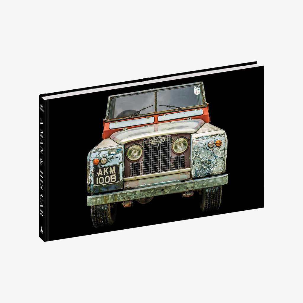 Un homme et sa voiture