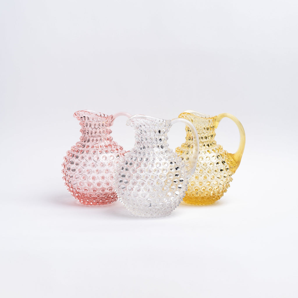 Pichet à clous en verre rose