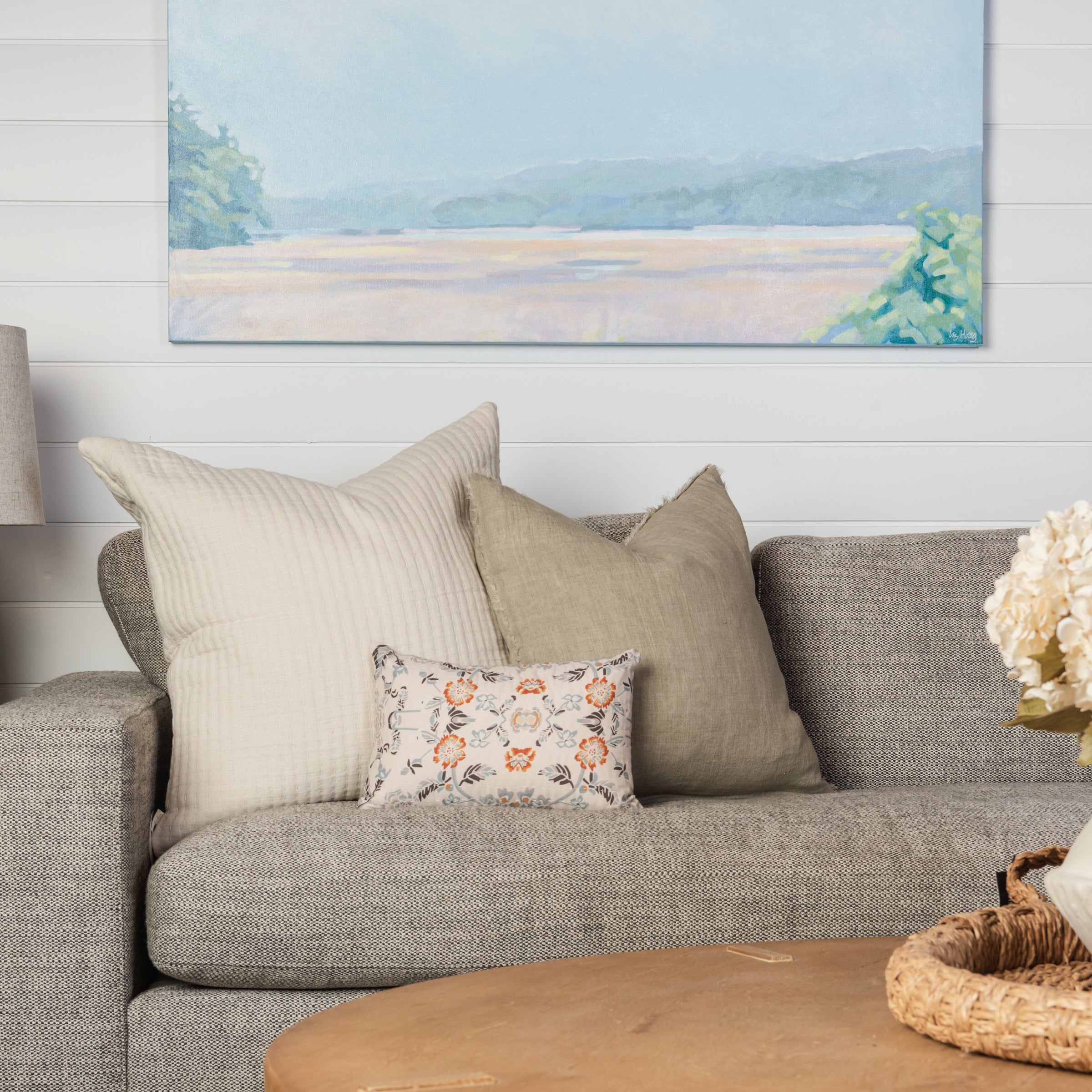 Coussin brodé Kantha couleur crème