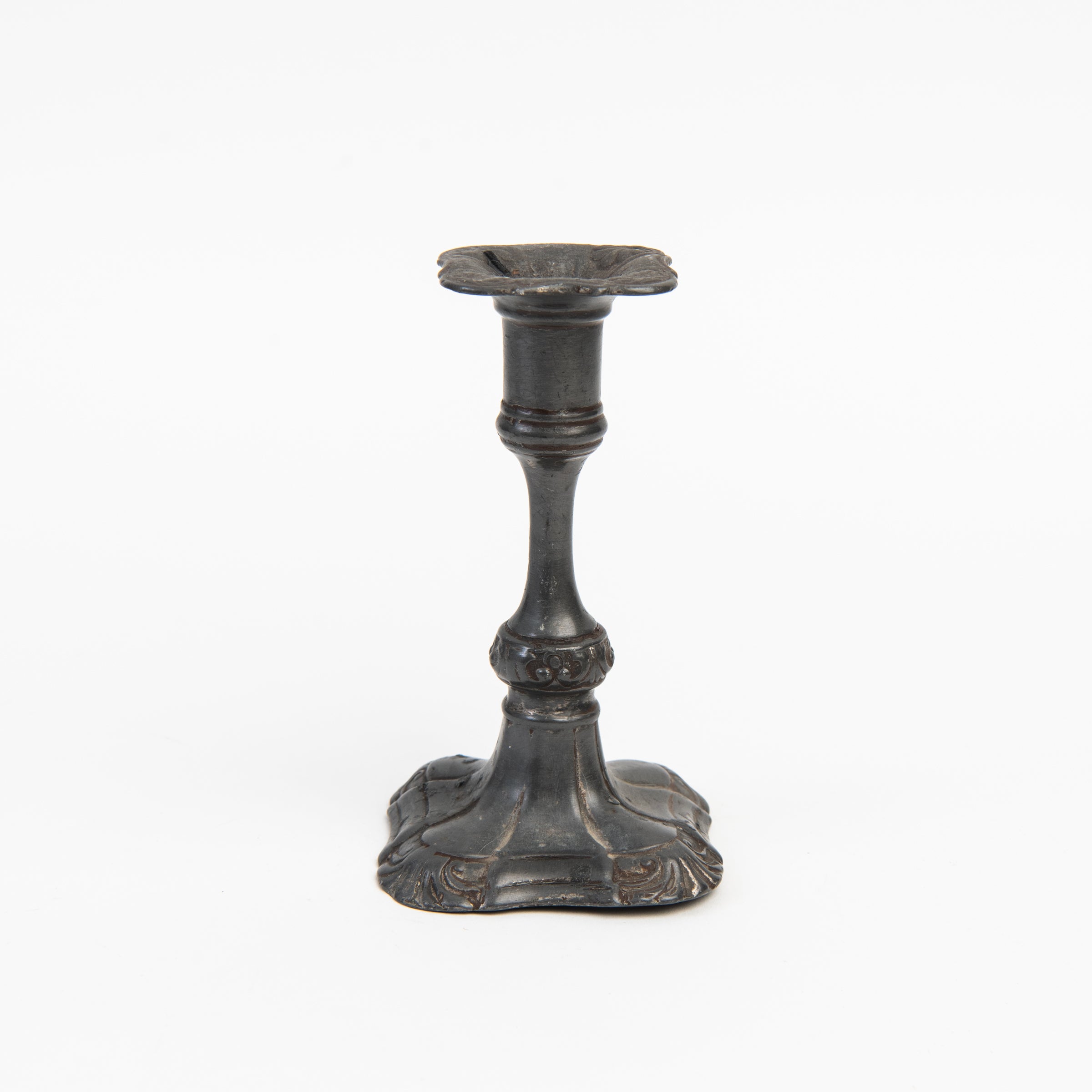 chandelier en étain vintage