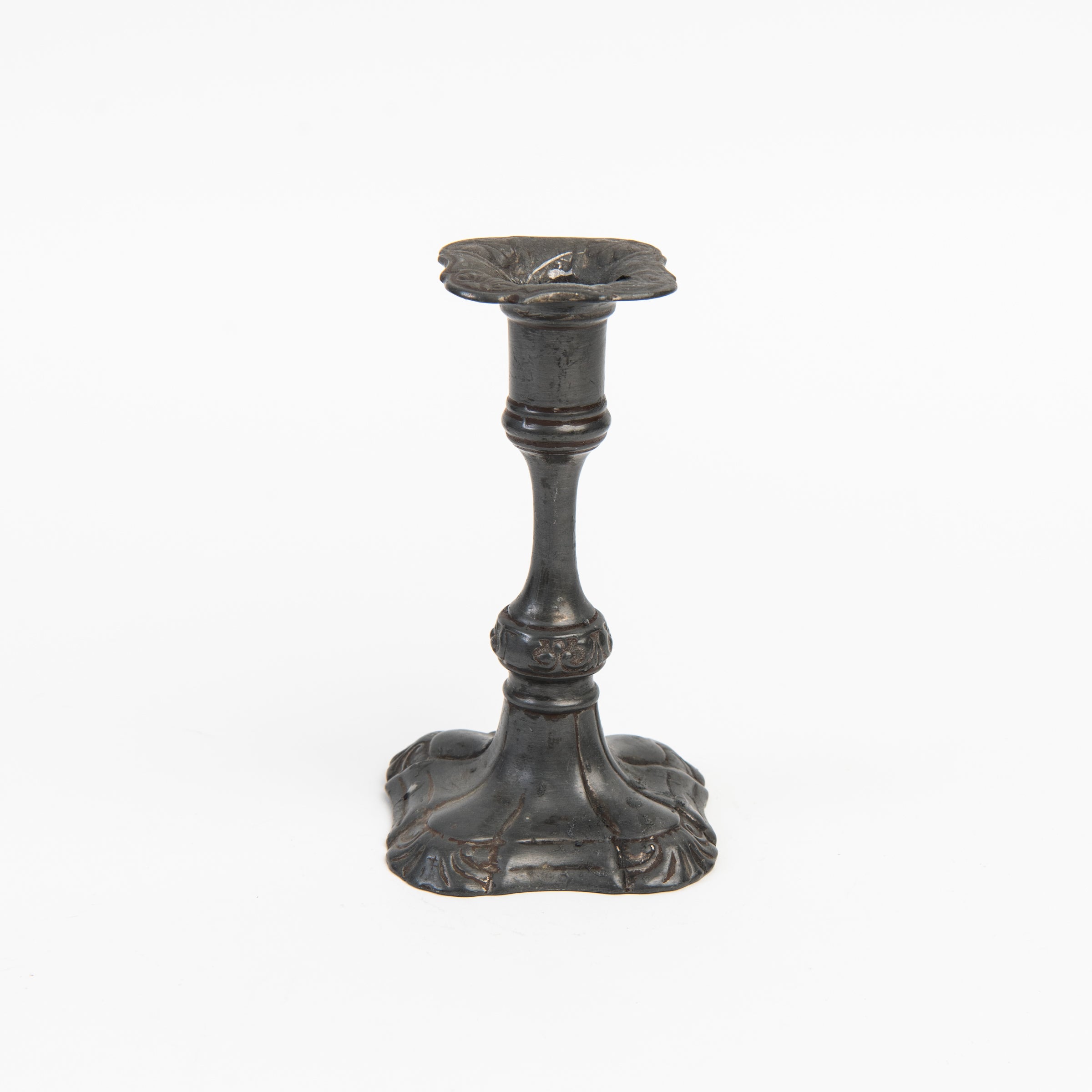 chandelier en étain vintage