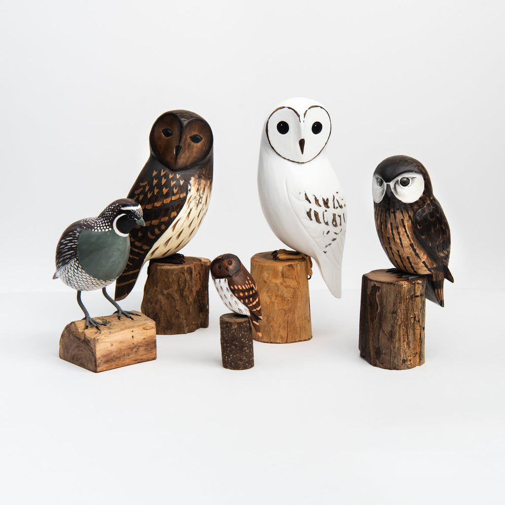 Chouette rayée en bois sculpté à la main