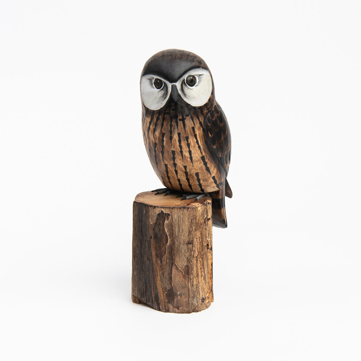 Scie à main en bois sculptée en forme de hibou