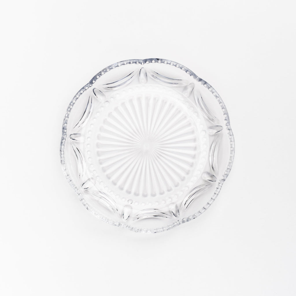 Assiette festonnée en verre pressé