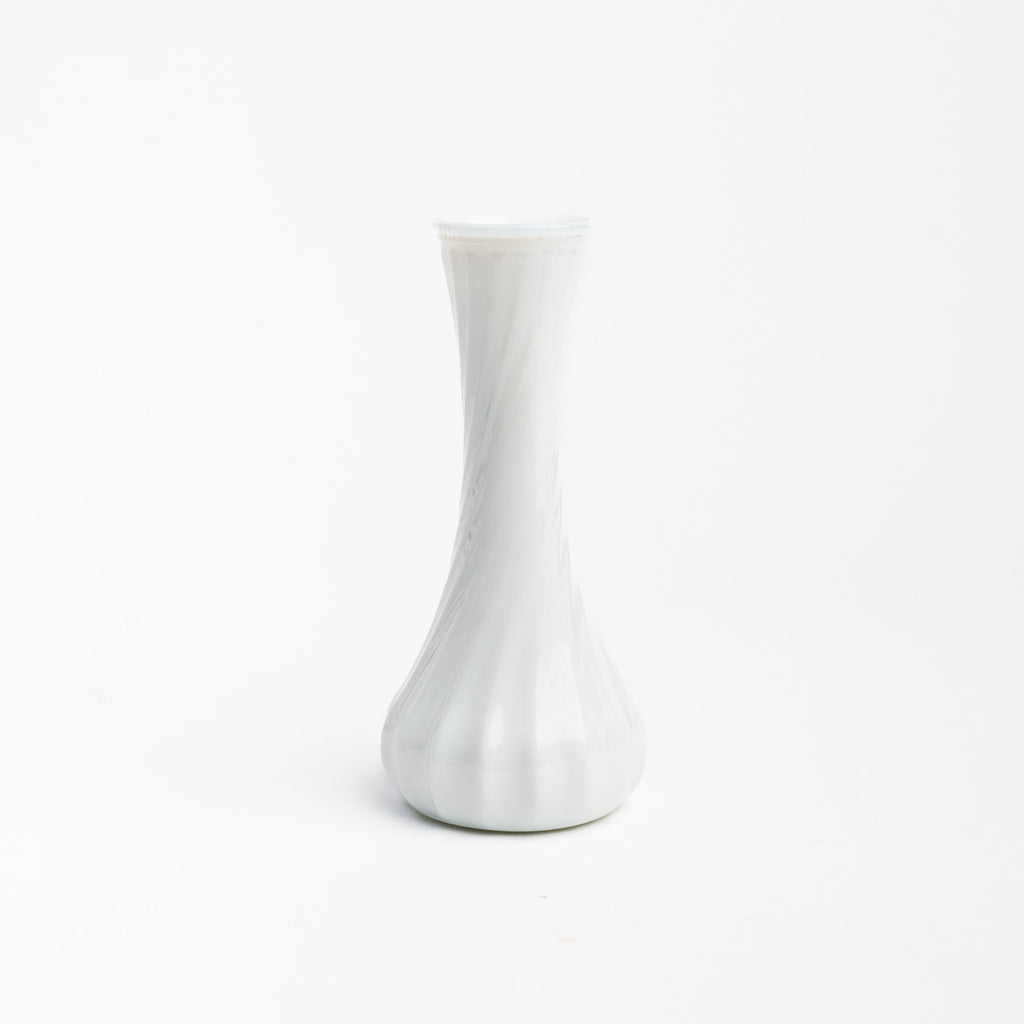 Vase à bourgeons vintage en verre opalin