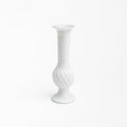 Vase à bourgeons vintage en verre opalin à motif diamant