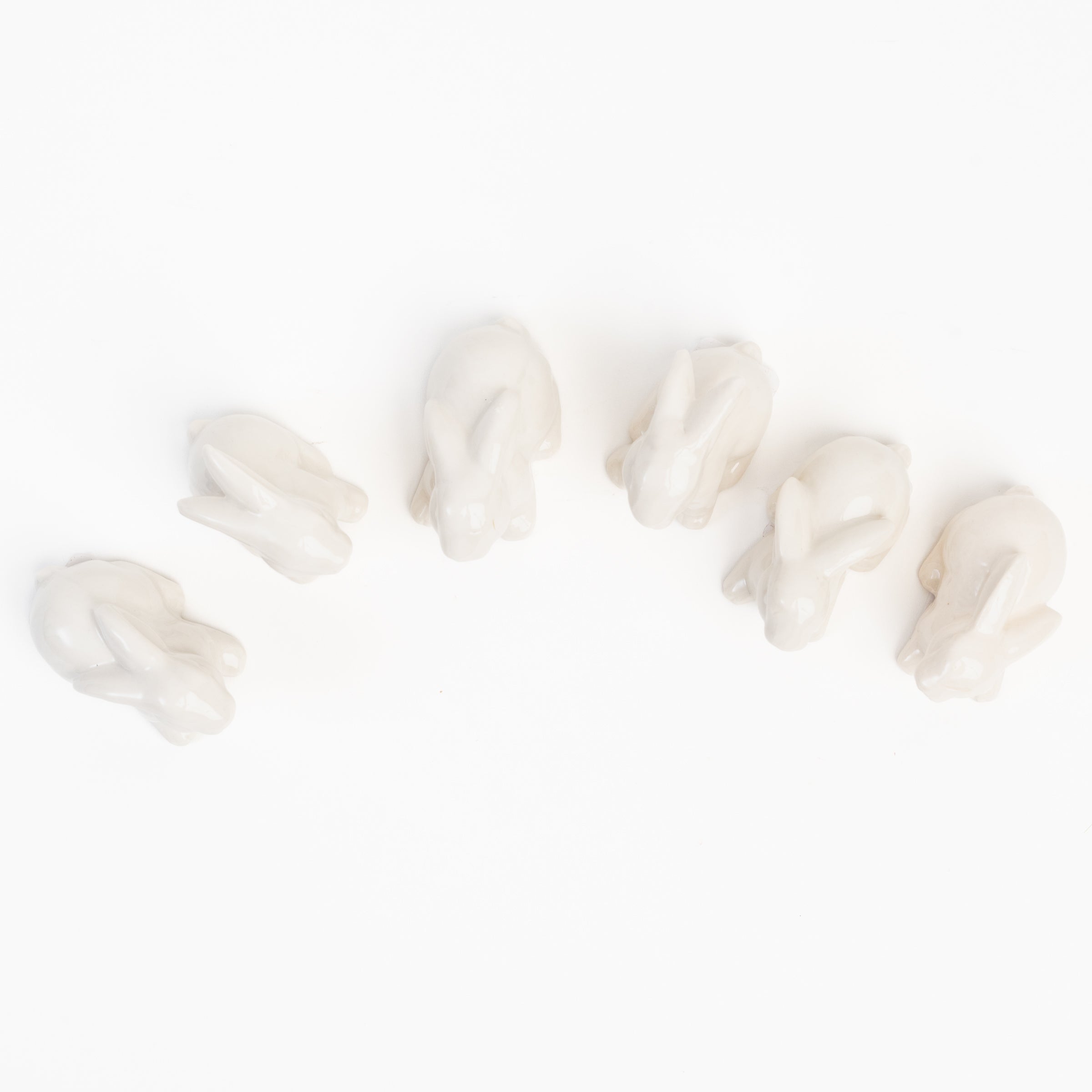 Petit lapin en céramique