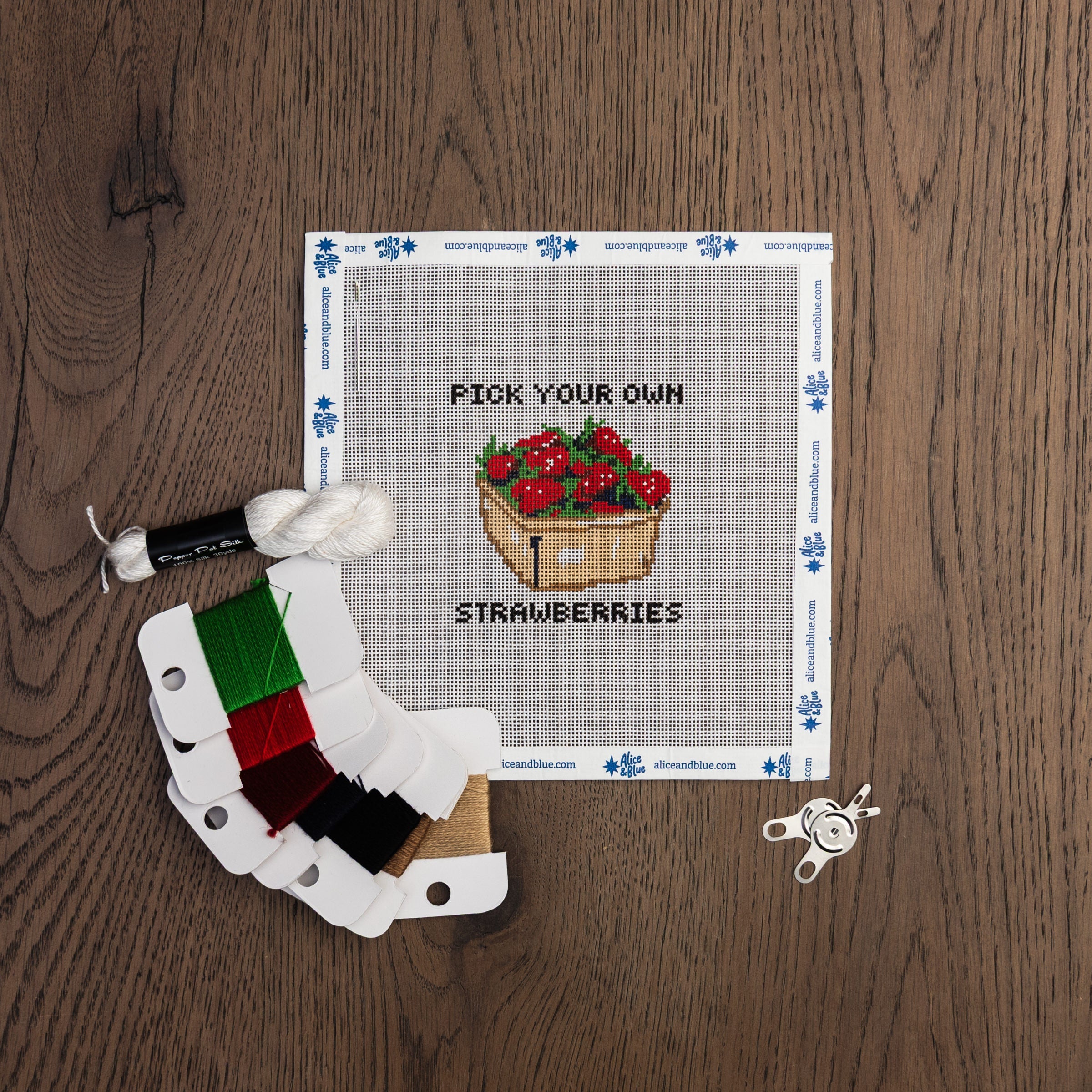 Kit de broderie « Cueillette de fraises »