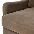 Canapé Aurelia Amber Lewis x Four Hands couleur Broadway Coffee