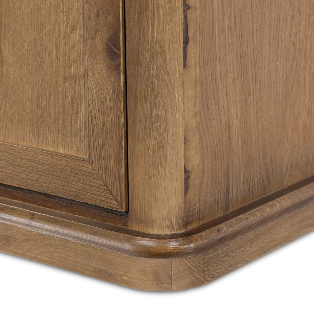 Table de chevet Poppy d'Amber Lewis x Four Hands, couleur marron selle