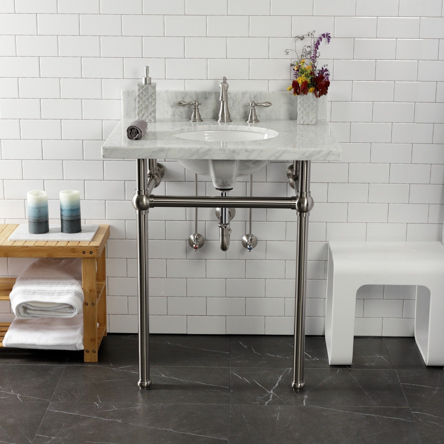 Robinet de salle de bain à entraxe large de style classique américain