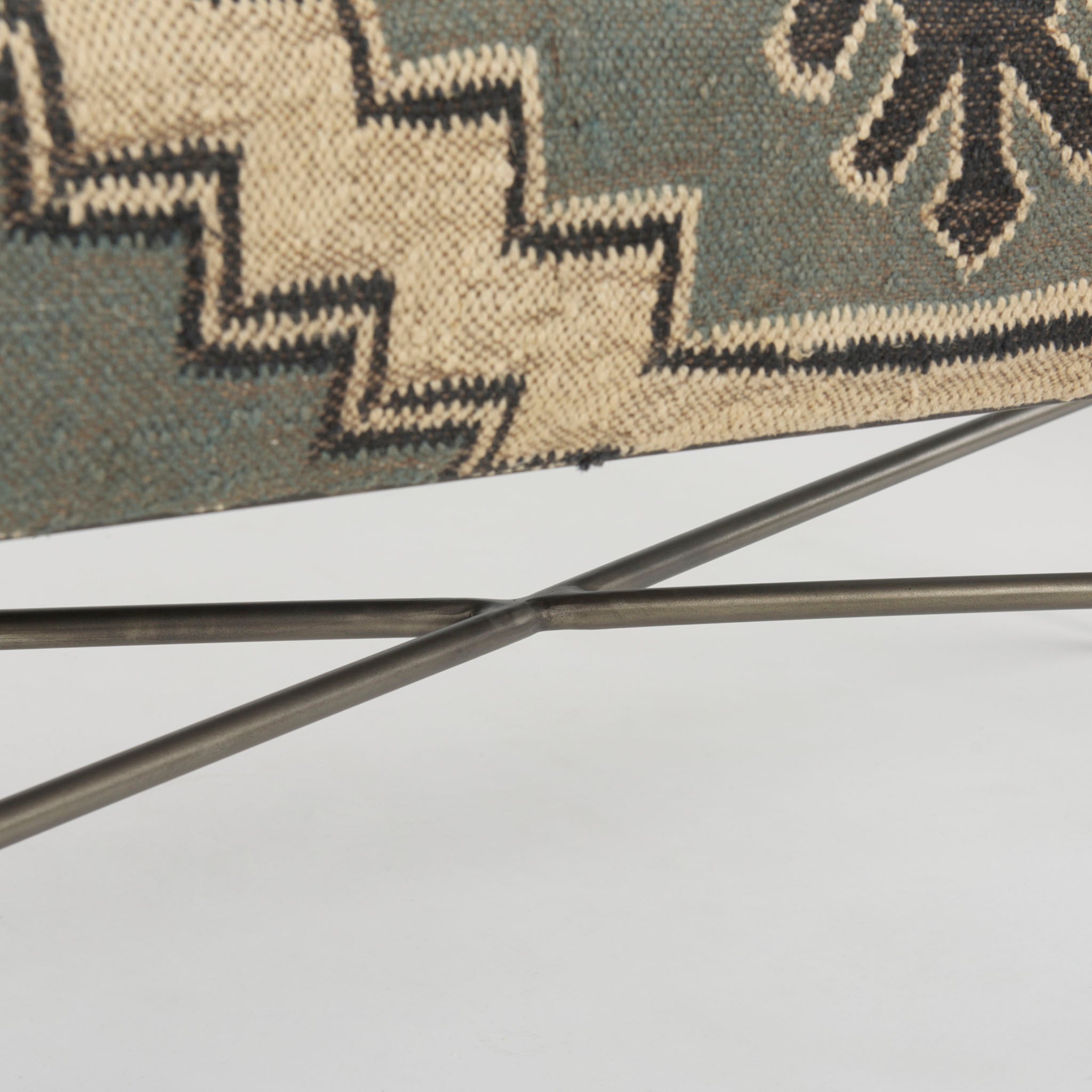 Banc rembourré Averil de style Kilim couleur ardoise