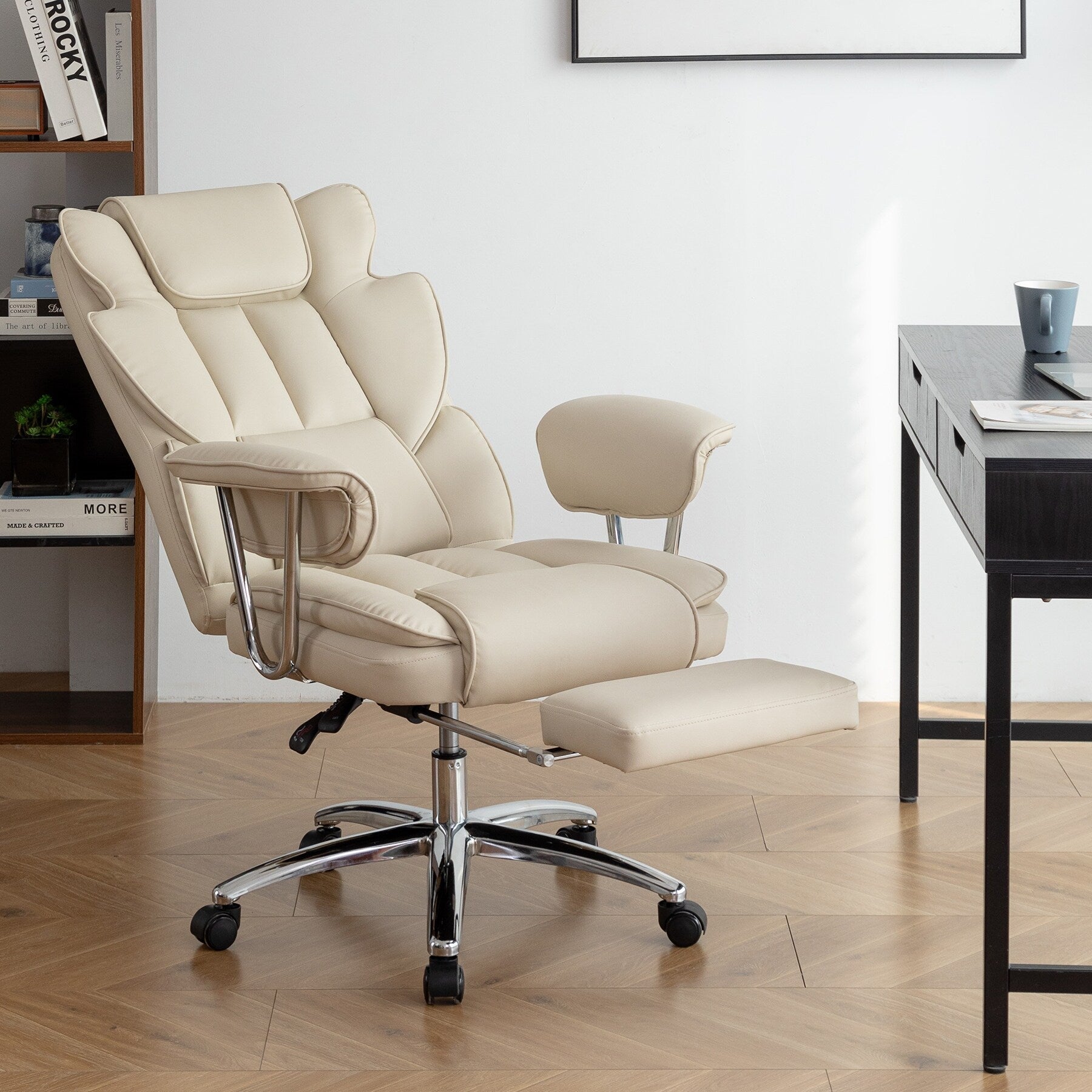Fauteuil de bureau ergonomique pivotant à 360° en cuir reconstitué beige, dossier haut, dossier haut, soutien lombaire, repose-pieds, hauteur réglable