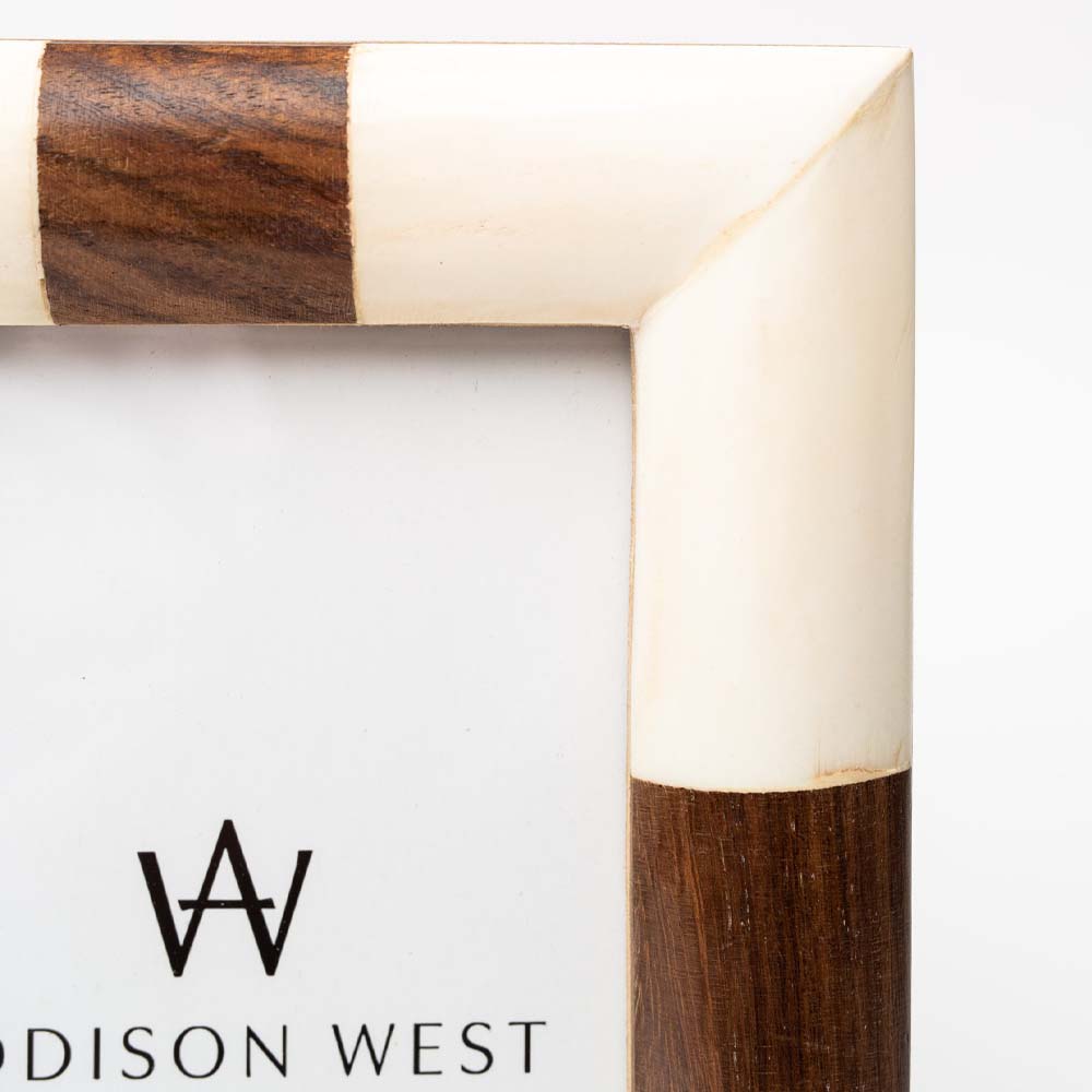 Cadre photo en os et en bois