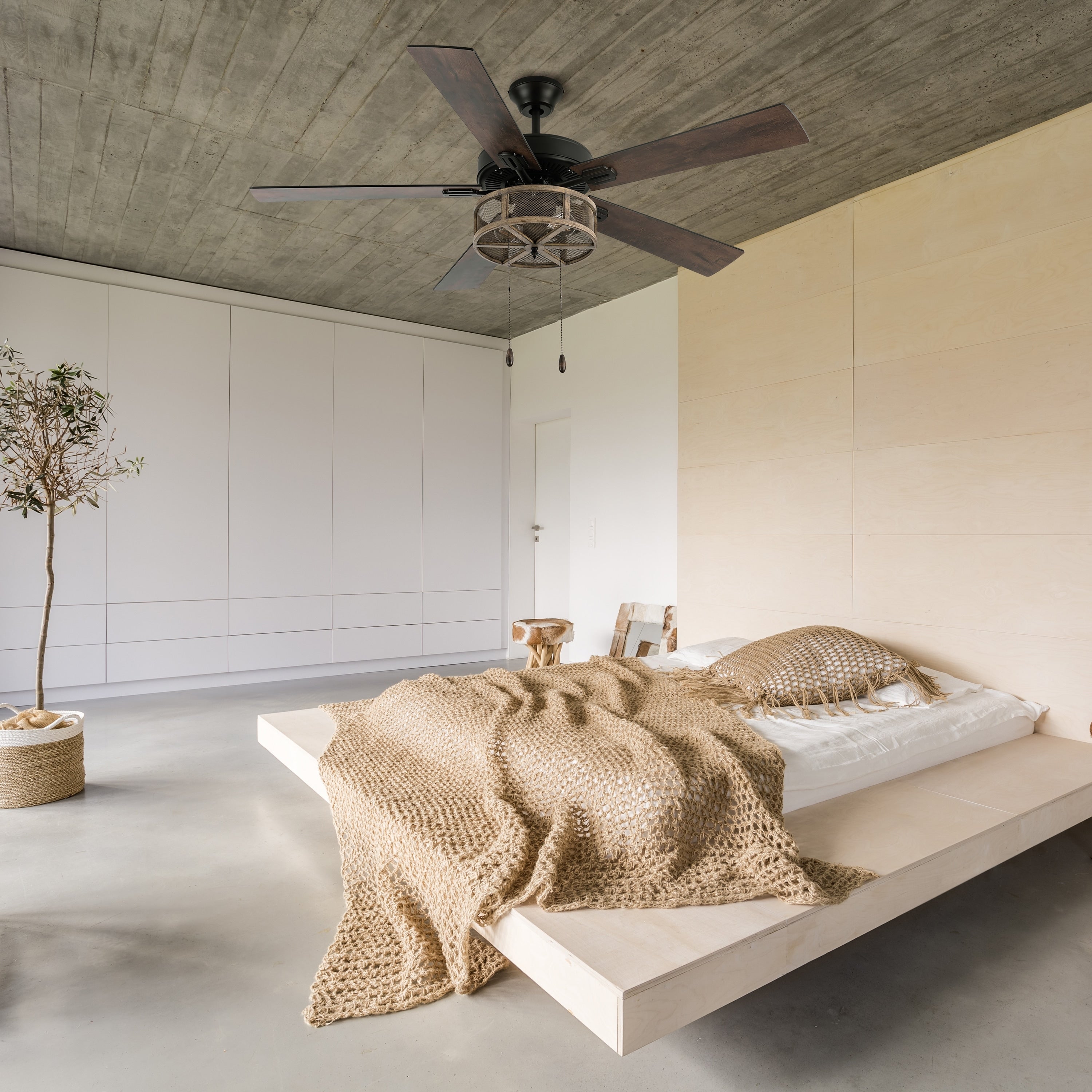 Ventilateur de plafond LED en métal brossé Carbon Loft 52 pouces style ferme