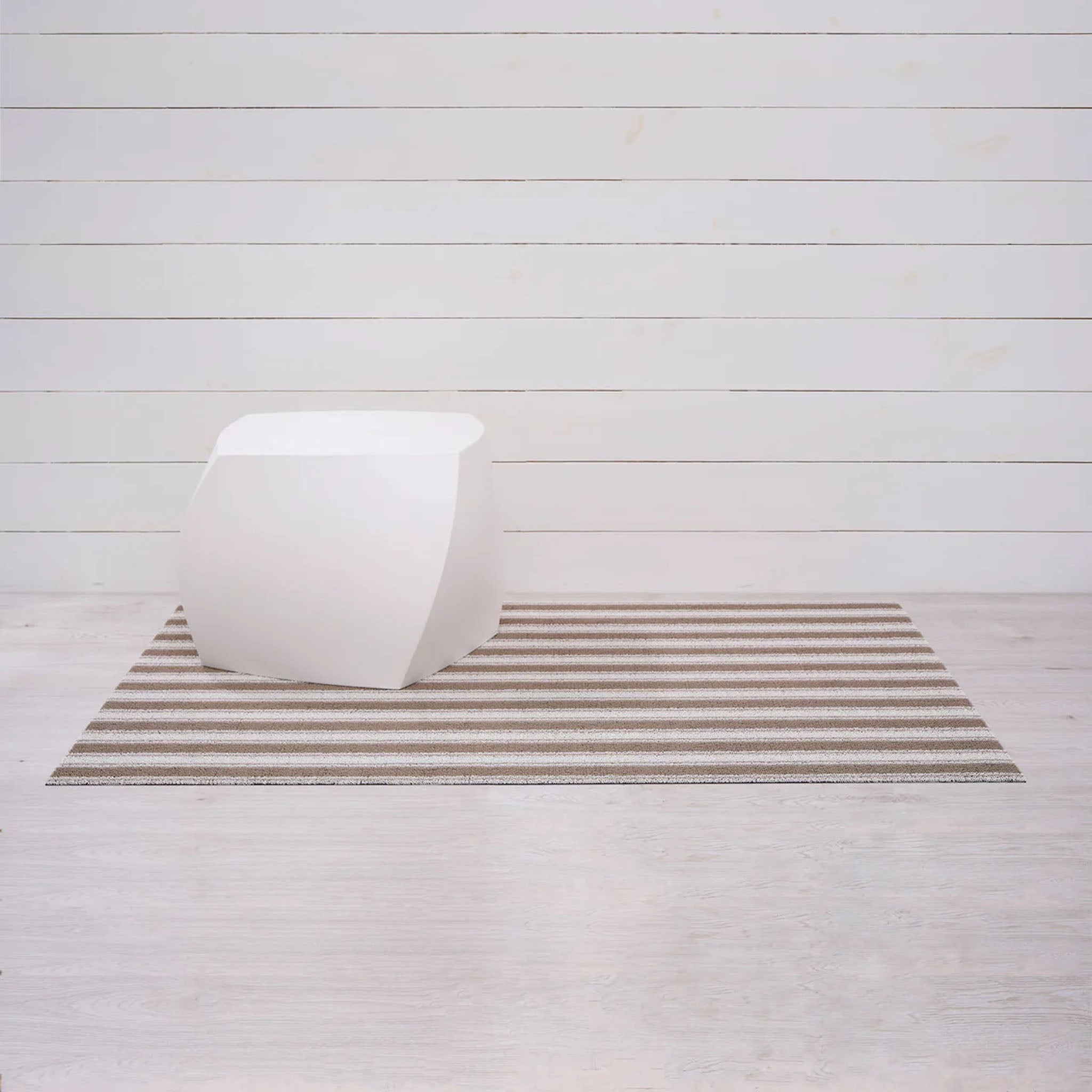 Tapis à poils longs Chilewich Boardwalk Stripe - Noyer