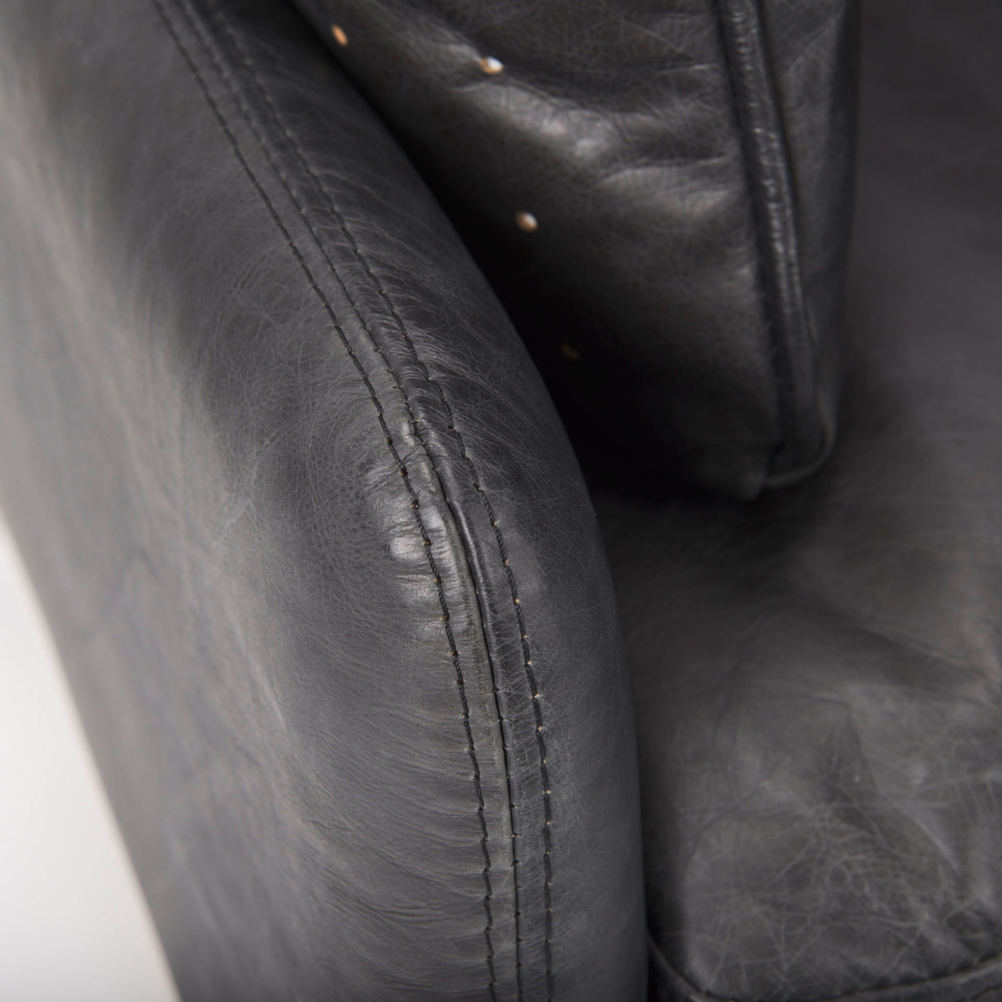 Fauteuil Colter en cuir noir