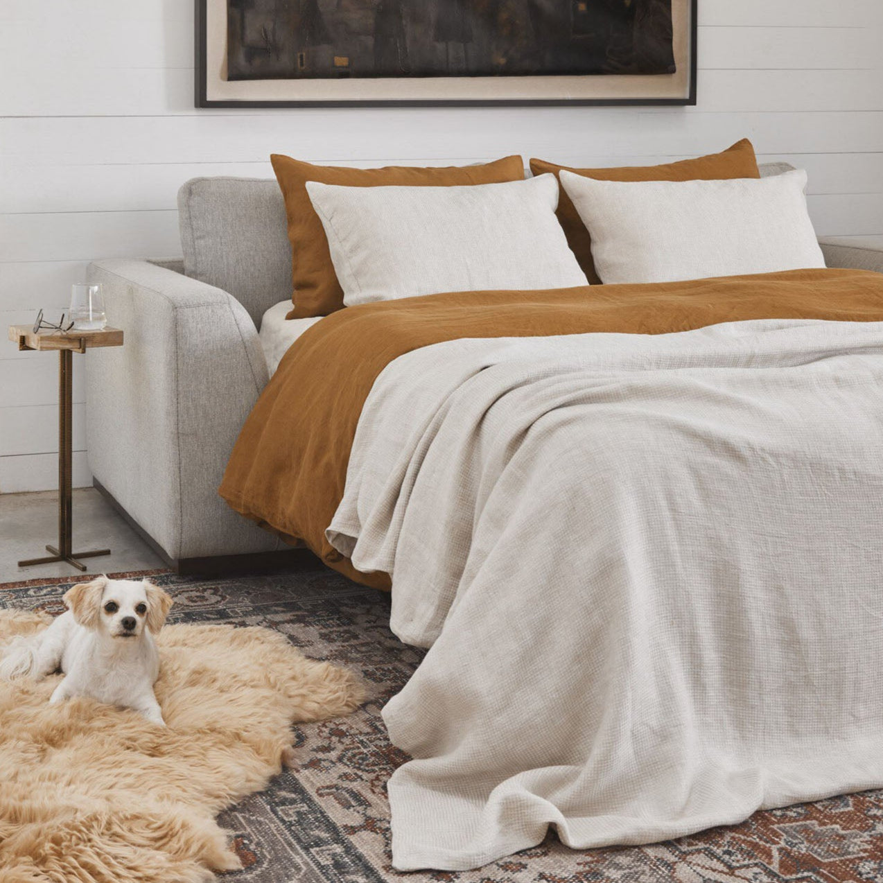 Canapé-lit Four Hands Colt couleur argent Aldred