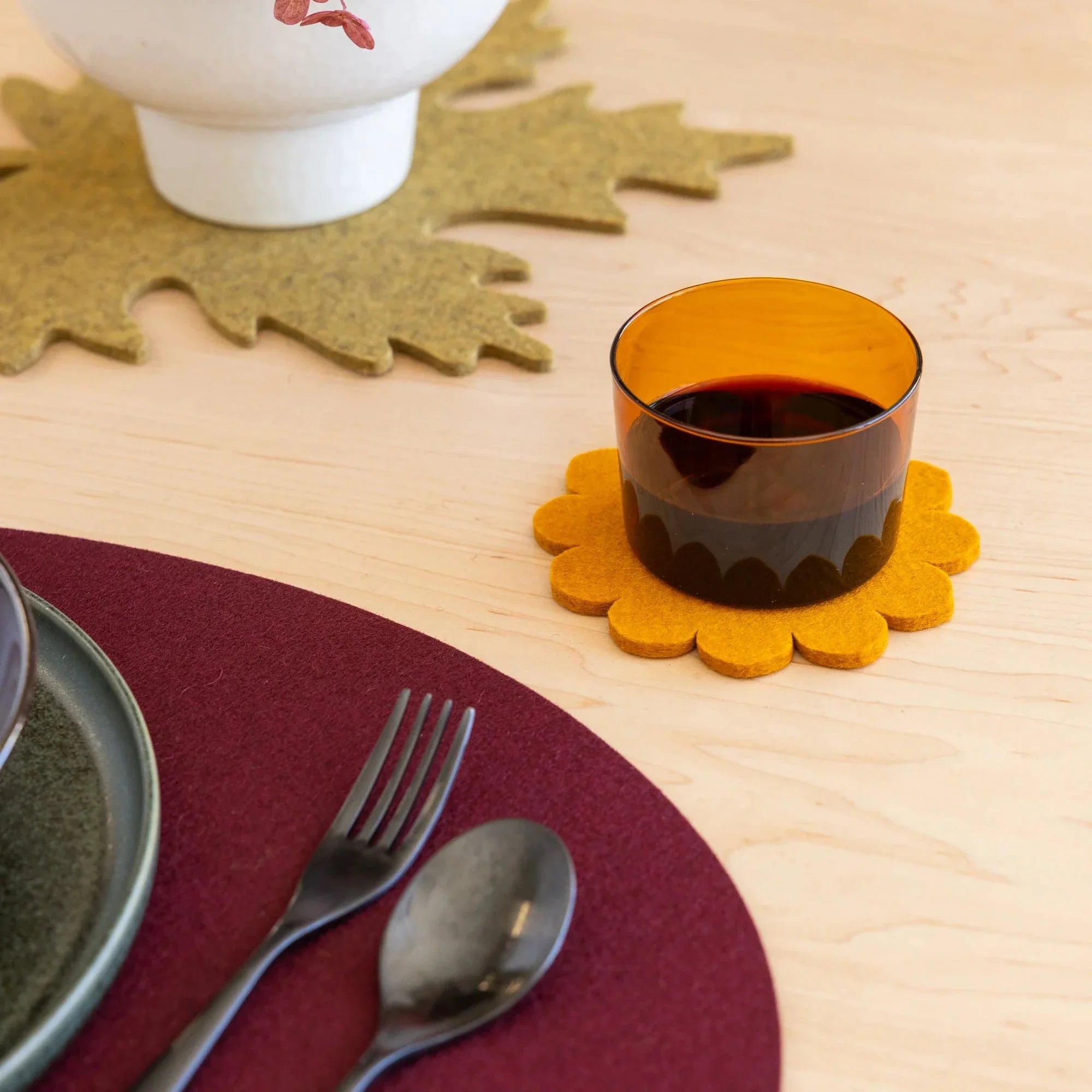 Ensemble de dessous de verres en laine mérinos Crest à Dijion