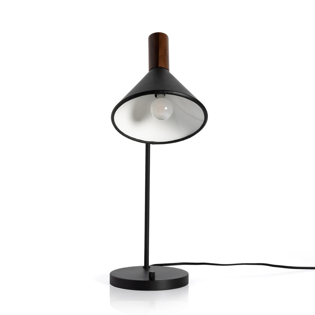 Lampe de bureau Four Hands Cullen en cuir noir