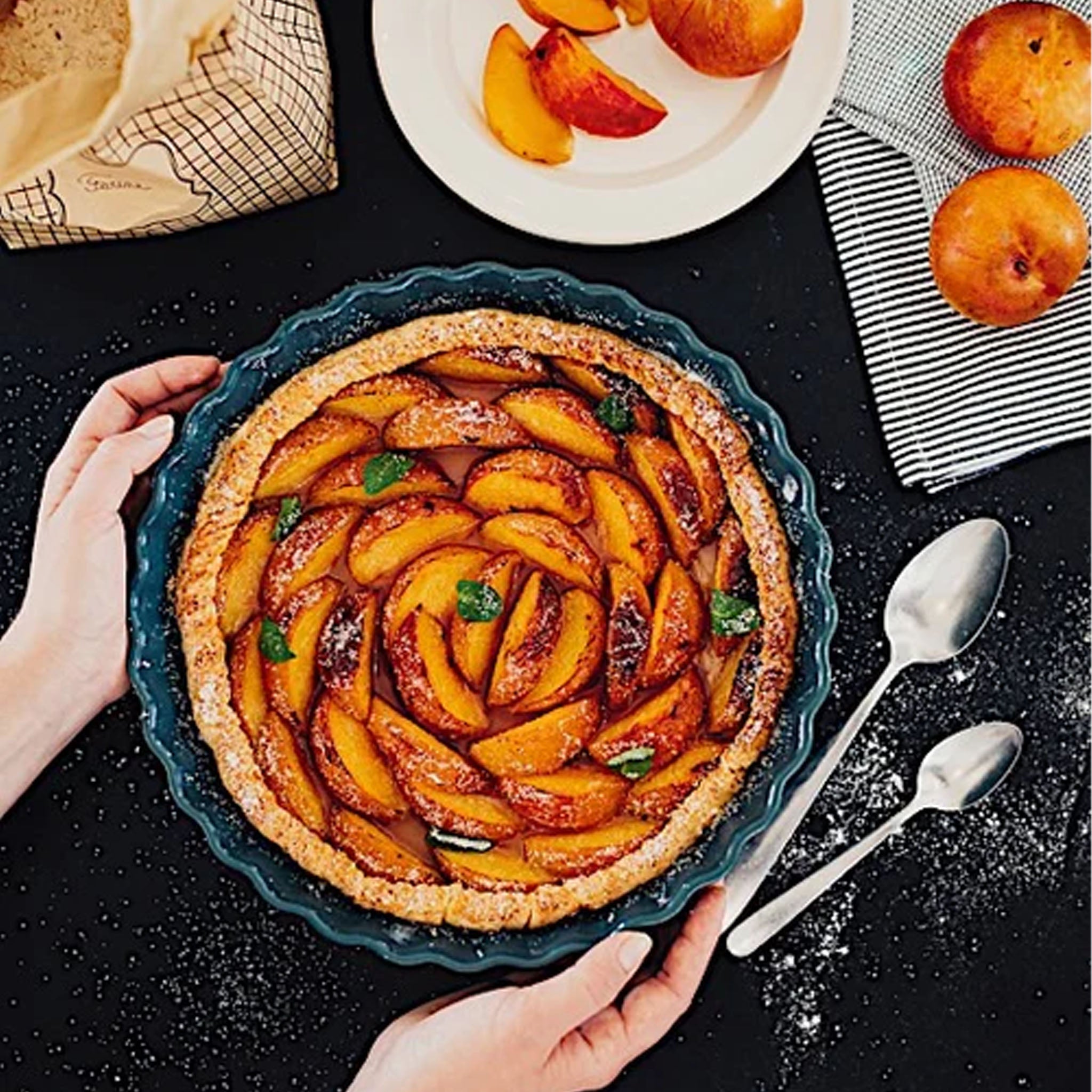 Plat à tarte Emile Henry 9 au crépuscule