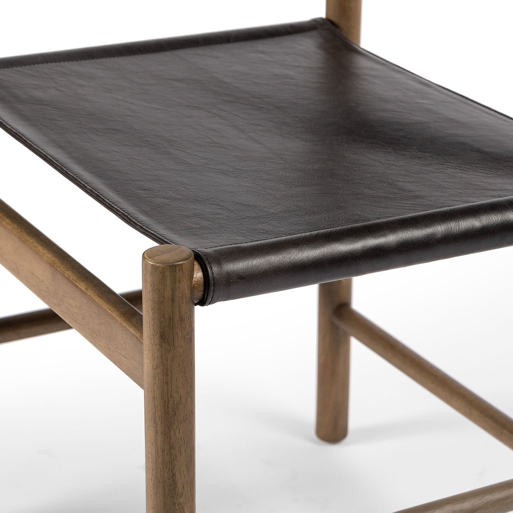 Chaise de salle à manger Kena de Four Hands, coloris Sonoma Black