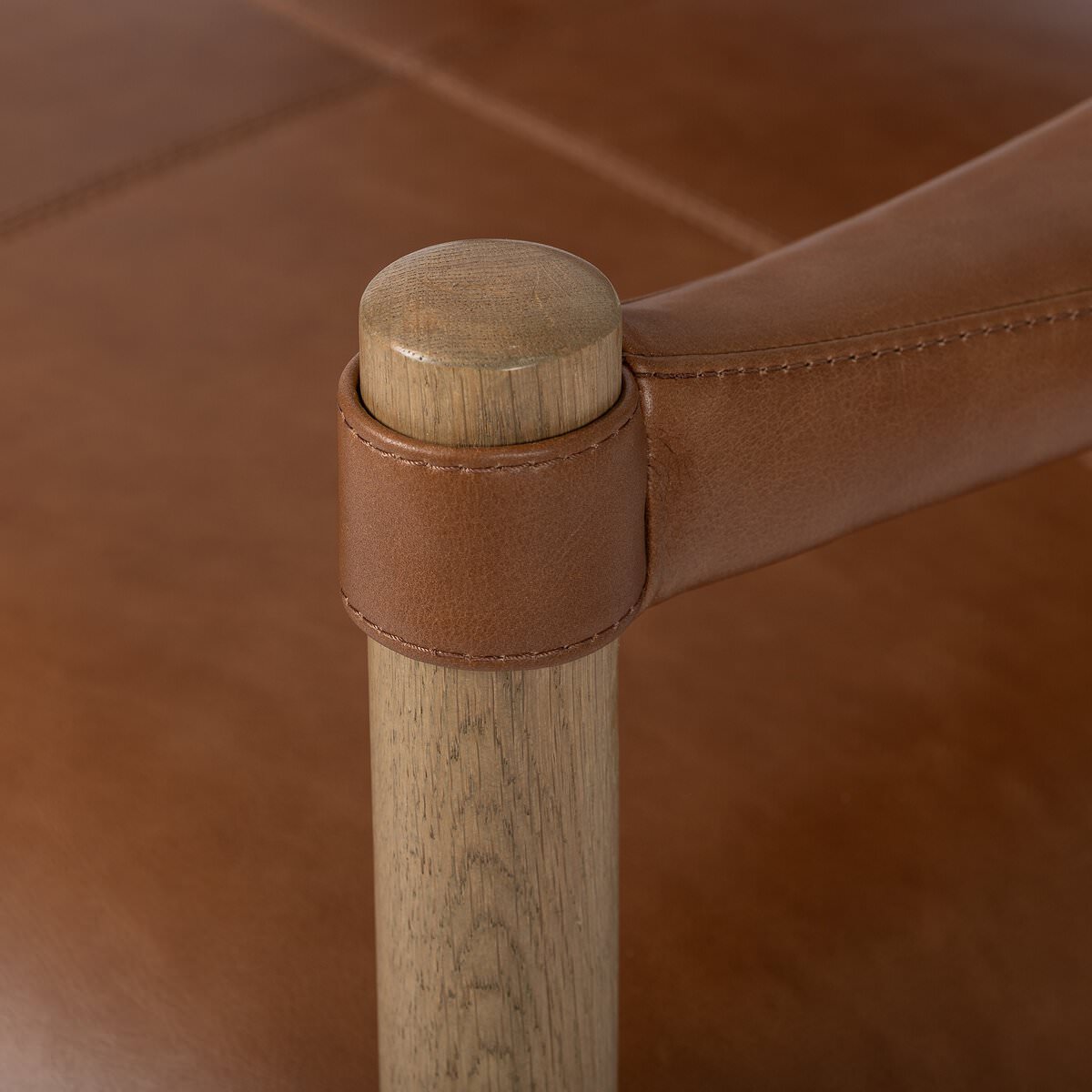 Fauteuil Adaline Four Hands en châtaignier de Sonoma 