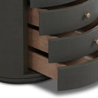 Table de chevet ovale Amelia de Four Hands en lin laqué vert foncé