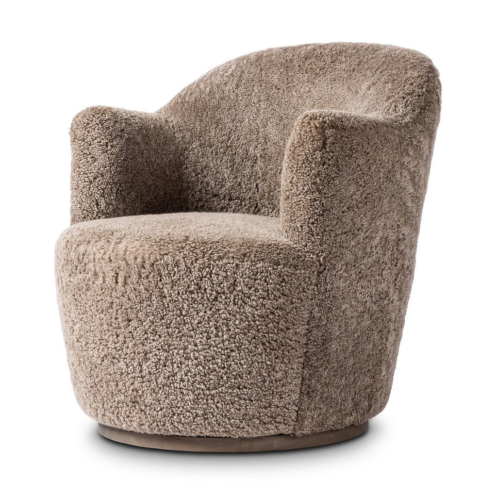 Fauteuil pivotant Four Hands Aurora en peau de mouton retournée taupe