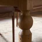 Table de salle à manger ovale extensible Four Hands Blinn 88-127 en placage chêne vieilli