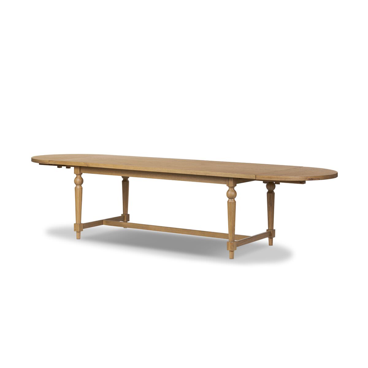 Table de salle à manger ovale extensible Four Hands Blinn 88-127 en placage chêne vieilli