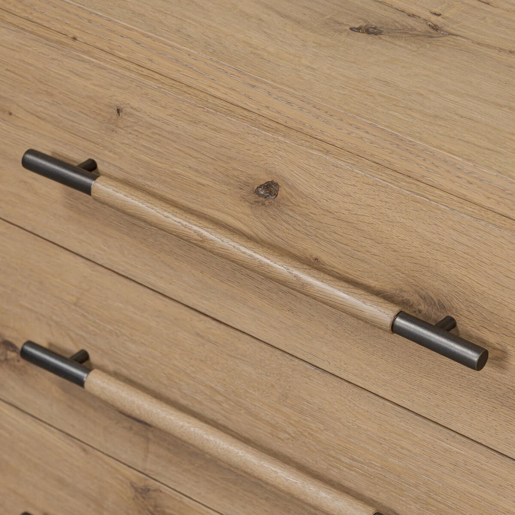 Table de chevet Four Hands Eden en placage de chêne fumé vieilli