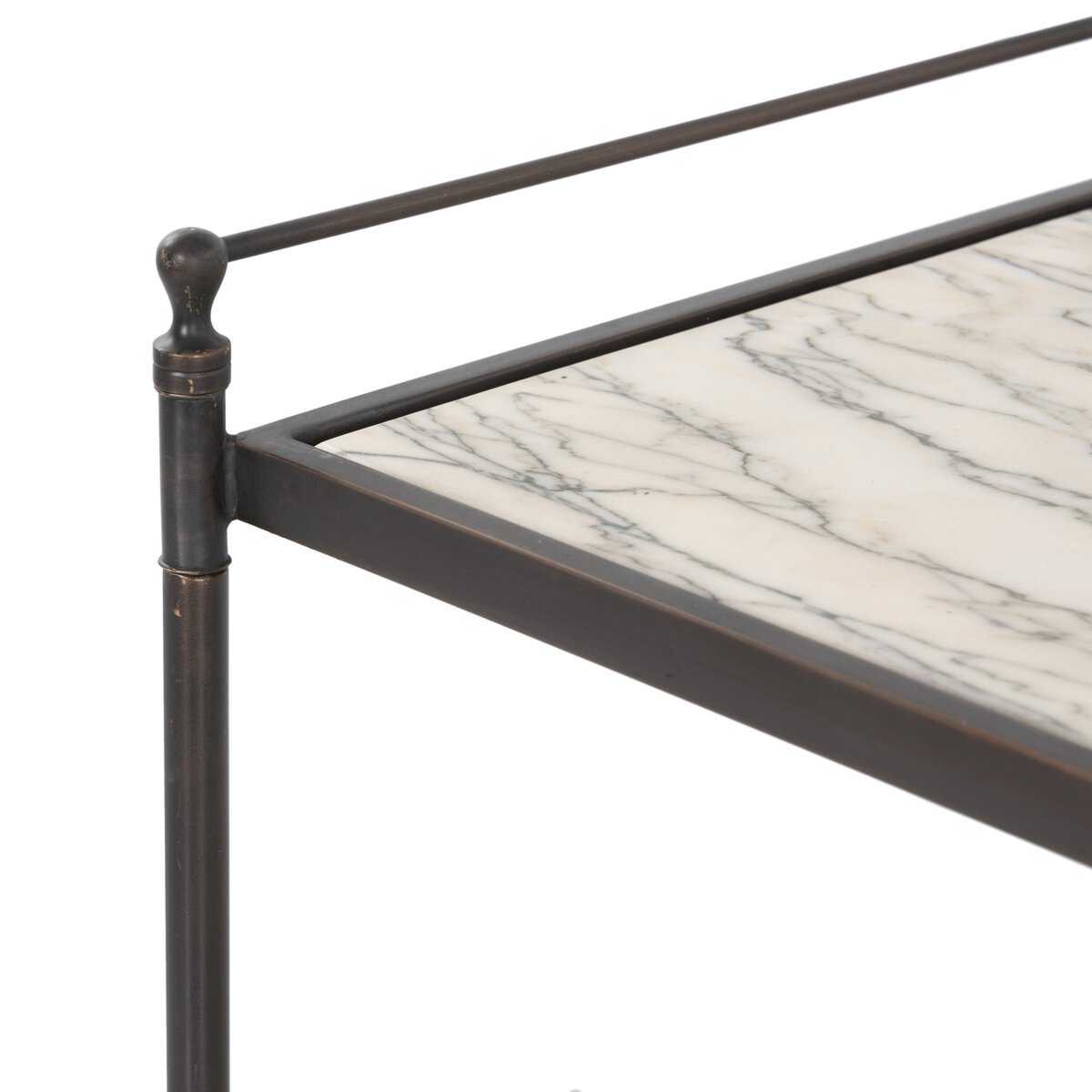 Table de chevet Four Hands Eisen en marbre blanc ondulé