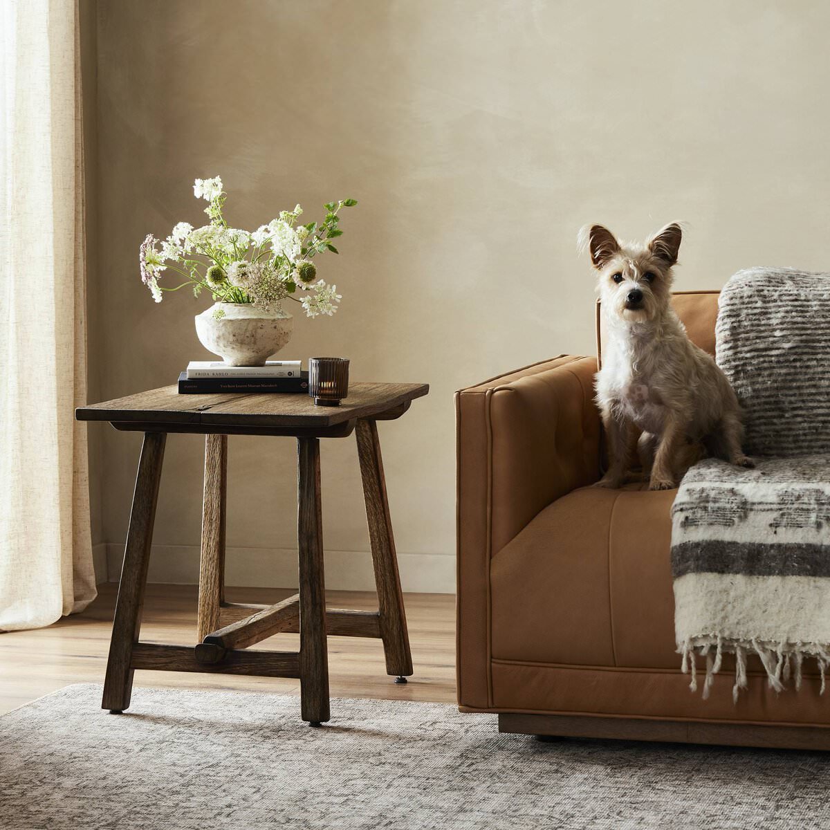 Table d'appoint Four Hands Elio en chêne blanchi brûlé