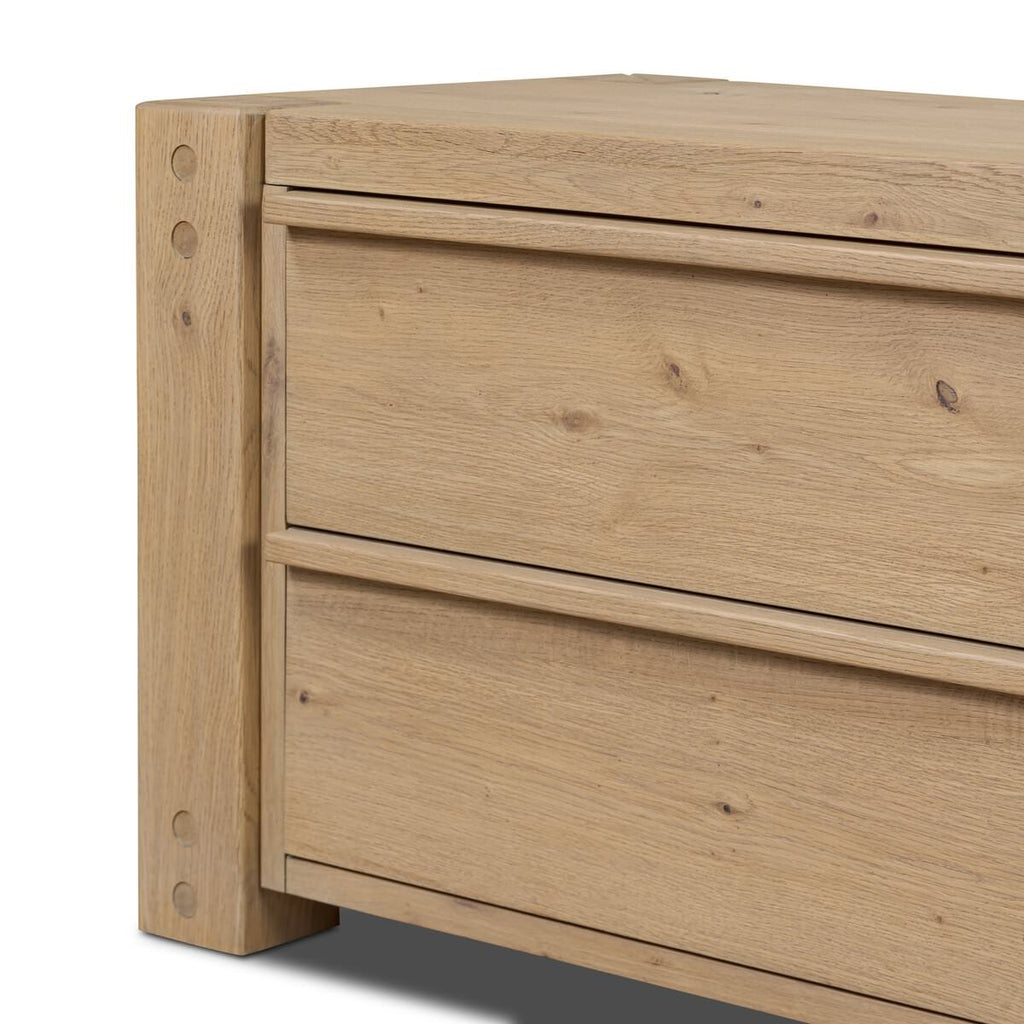 Table de chevet Four Hands Emmer en chêne fumé vieilli