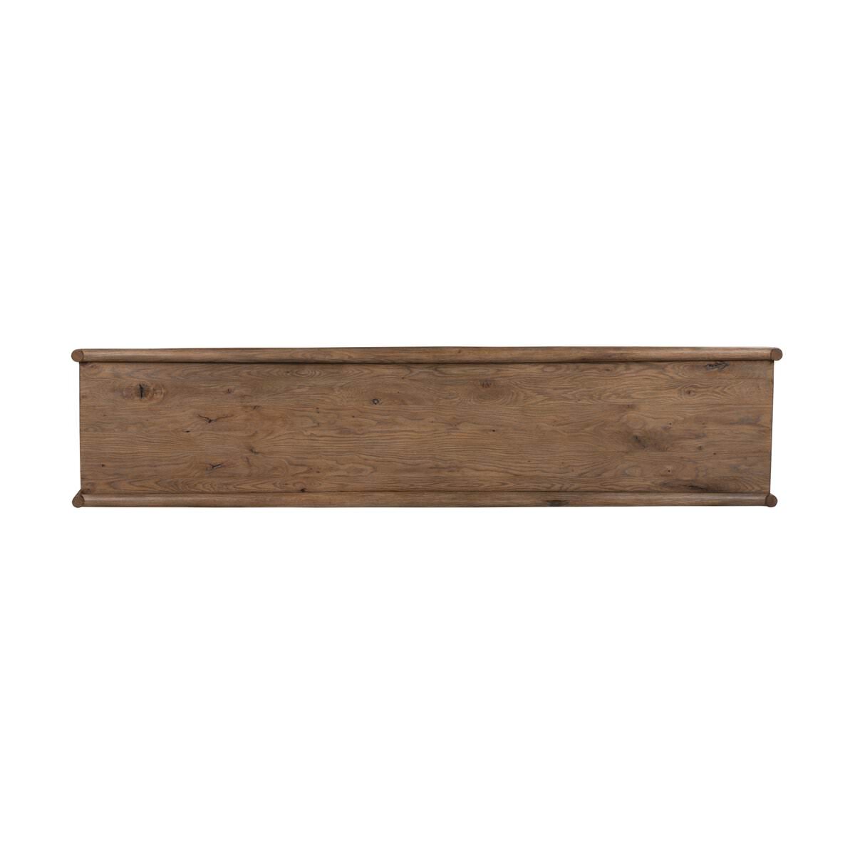 Commode à 9 tiroirs Four Hands Glenview en placage chêne vieilli