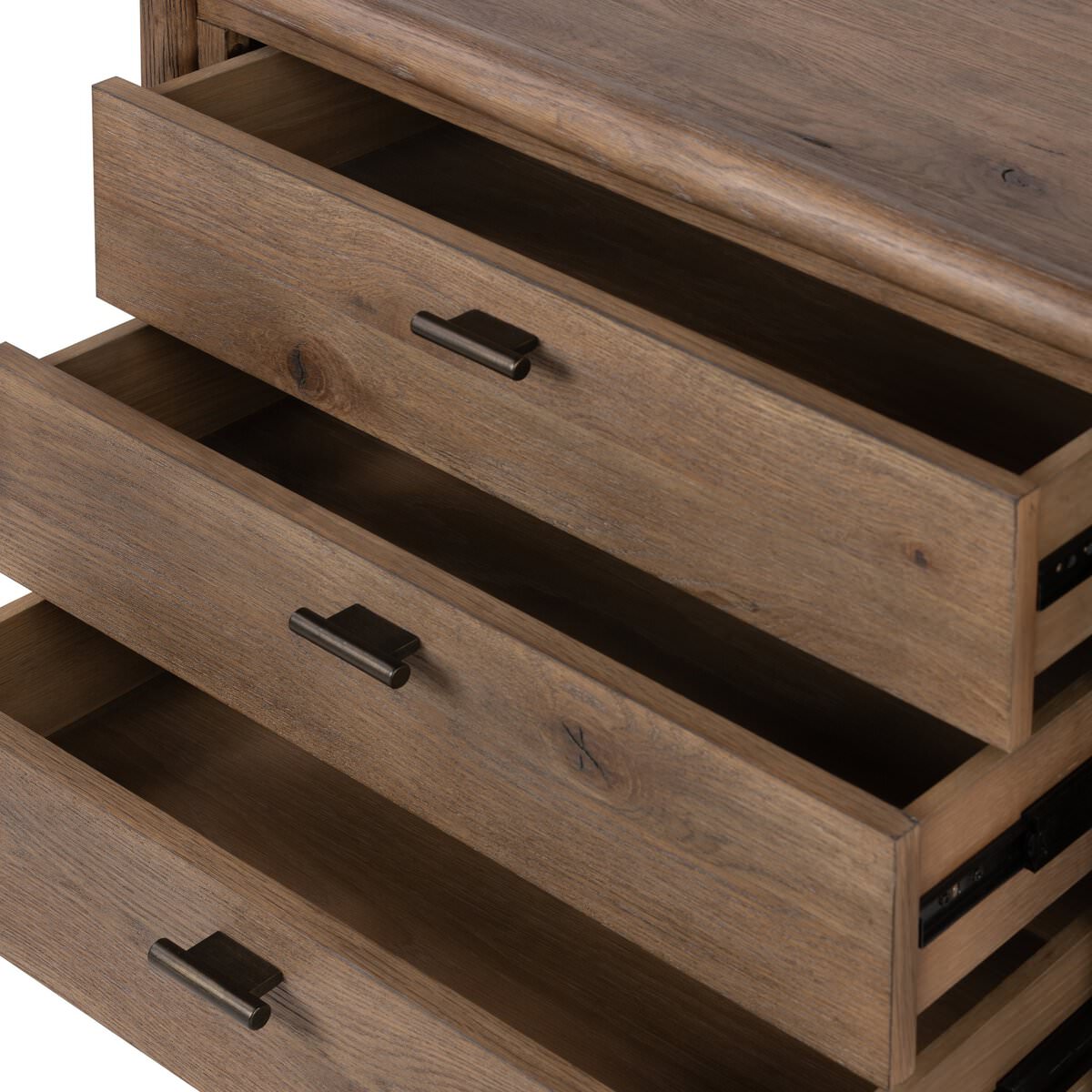 Table de chevet Four Hands Glenview en placage de chêne vieilli