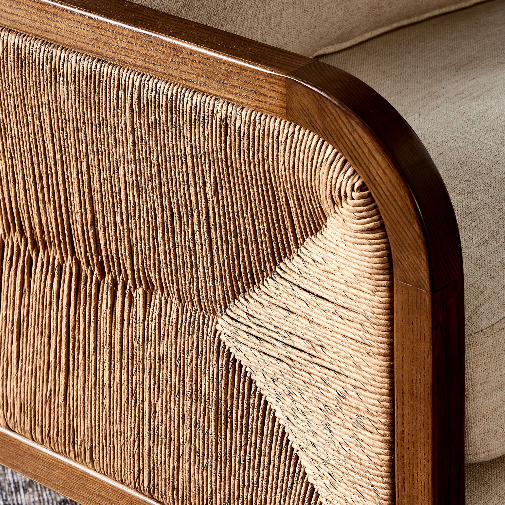 Fauteuil Kalani Four Hands couleur crème Alcala