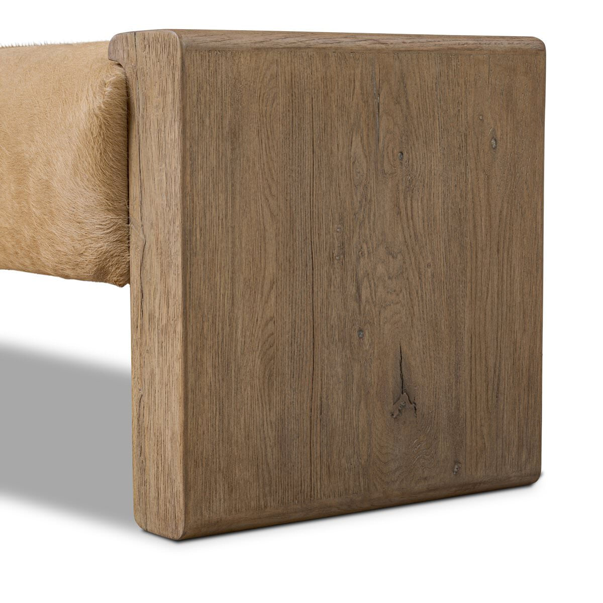 Banc d'appoint Four Hands Knox en cuir clair à poils longs